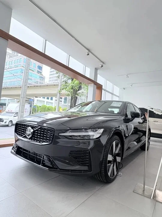 S60 plus dark